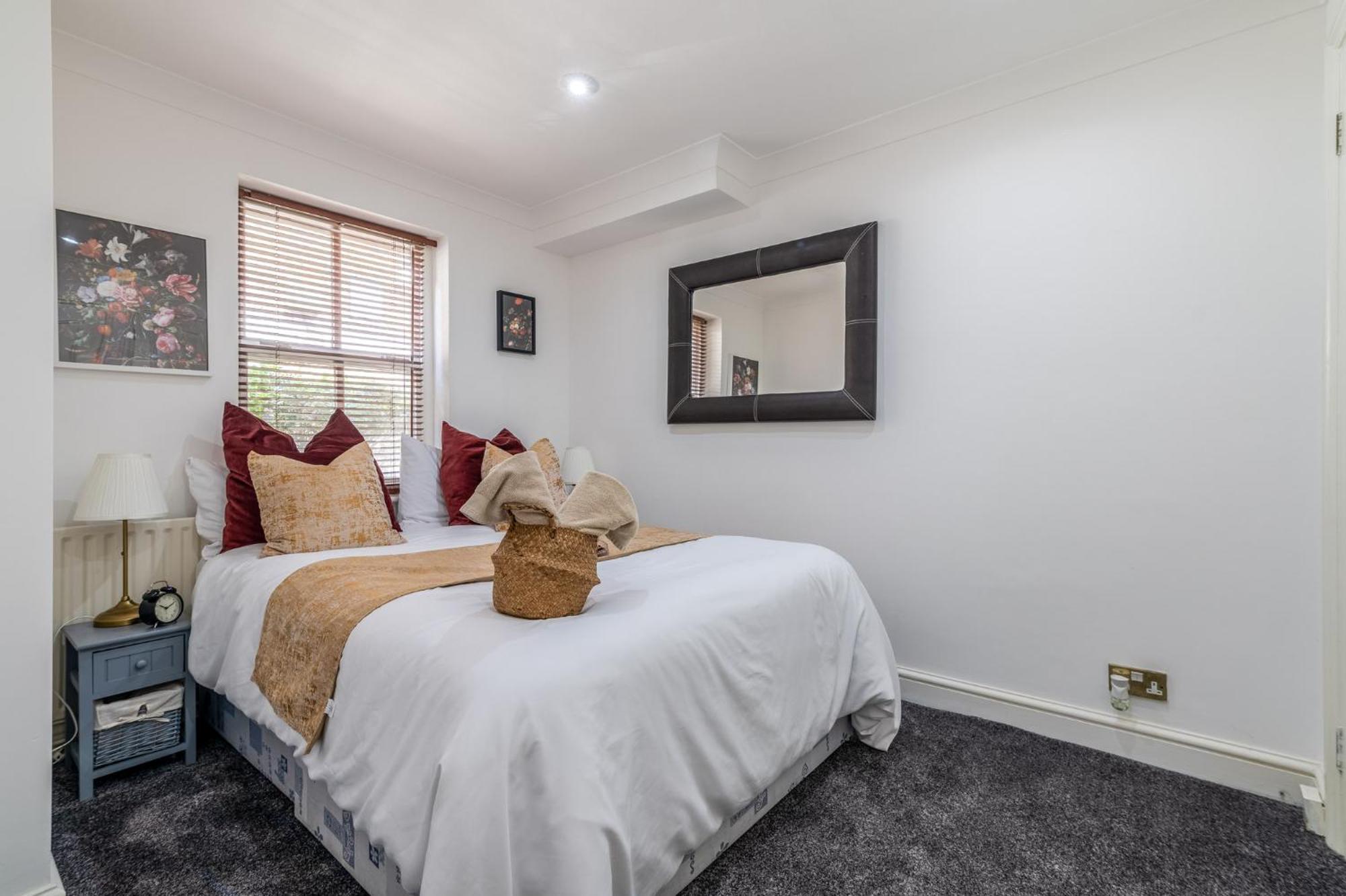 Charming 3-bedroom Townhouse Balcony * Londra